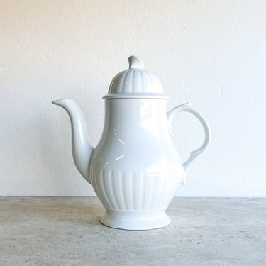 White Ironstone Tea Pot LEEDS Alfred Meakin England Coffee Pot Server Pitcher with Lid Antique Vintage English Stoneware Iron Stone Dining 