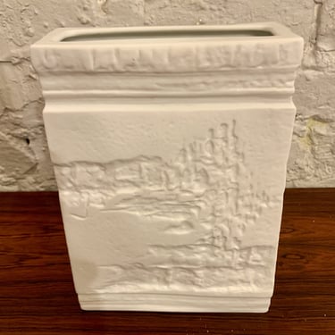 Martin Freyer White Porcelain Brutalist Style Vase for Rosenthal Studio Line