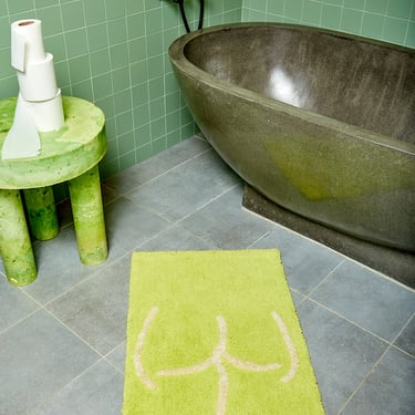 Tushy Bath Mat in Highlighter
