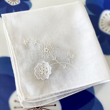 Vintage wedding hanky. White on white embroidered and appliqued linen handkerchief for the bride. Traditional something old keepsake. 