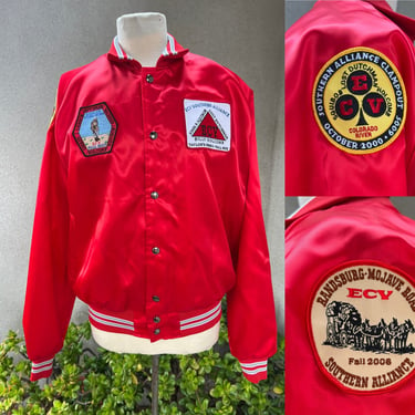 Vintage kitsch Mens red windbreaker jacket with Dutchman patches Sz XL 