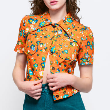 Medium 70s Orange Daisy Floral Crop Top | Vintage Boho Dagger Collar Button Up Short Sleeve Shirt 
