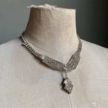 Vintage Silvertone Rhinestone Deco Inspired Necklace / Vintage Rhinestone Teardrop Necklace / Elegant Classic Hollywood Rhinestone Necklace 