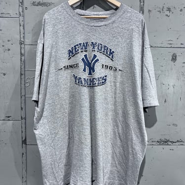 Size XXL Y2K Yankees MLB baseball distressed graphic t shirt 