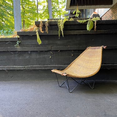 Midcentury Modern John Risley Hand-Woven Rattan Cane And Iron Duyan Lounge Chair for Ficks Reed, ca. 1952 