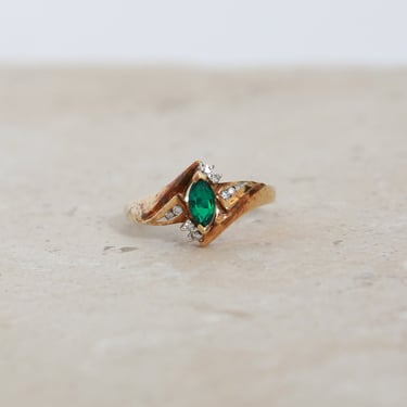 Vintage 14K Gold Marquise Emerald diamond ring 