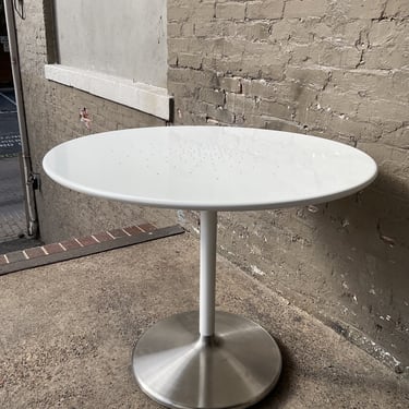 Metal Tulip Patio Table