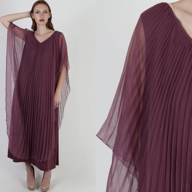 Long Plum Grecian Goddess Dress / Plain Purple Chiffon Dress / Vintage 70s Disco Pleated Maxi Dress 