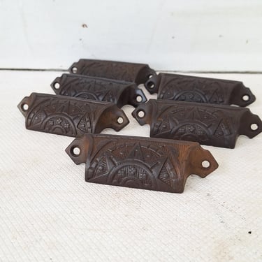 Six Sunburst Pattern Victorian Cast Iron Bin Pulls, Antique Drawer Handle, Apothecary Pulls 073102 