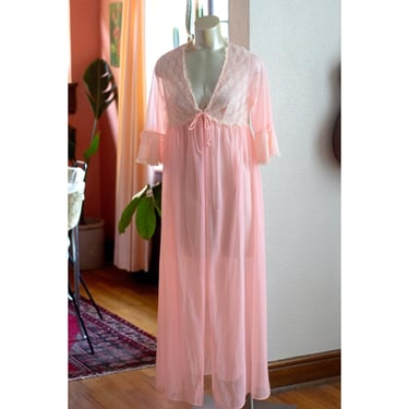Vintage Sheer Duster Peignoir - Lace Trim, Tie-Neck Robe, Cape - 1960s - Frilled Bell Sleeves - Coquette - Vintage Lingerie - Light Pink 