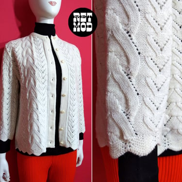 Fun Vintage 60s Slightly Off-White Cardigan with Scalloped Hem 