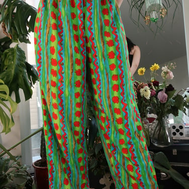 Kitschy 80s Vintage Green and Red Patterned Elastic Trousers