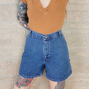 Vintage Lee High Waisted Jean Shorts / Size 30 