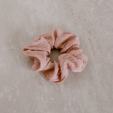 plant dyed scrunchie, pink cotton scrunchie, vsco girl style, earthy tones, granola girl, zero waste scrunchie, cute scrunchie 