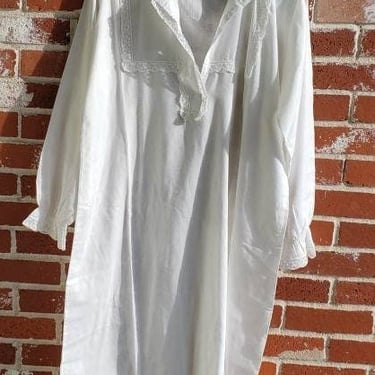 Vintage 70s White Cotton Nightshirt/Nightgown Lace Trim  sz L/XL 