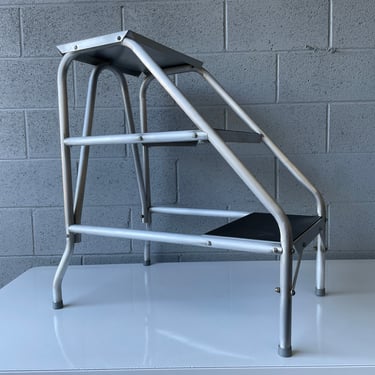 1960s Aero-Art Aluminum Step Ladder