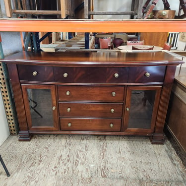 Stanley Mahogany Sideboard with Display Cabinets 68 x 38.25 x 22.5