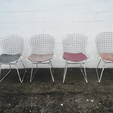 Knoll Mid Century Modern Outdoor Patio Metal Chairs a Set of Four 5022A