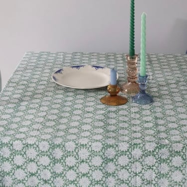 Rozablue | Floral Tablecover in Breezy Green