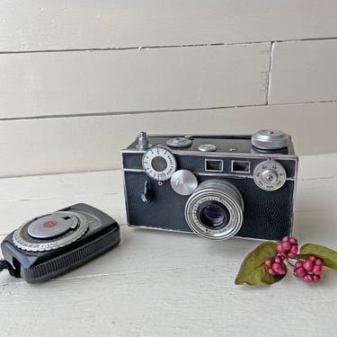 Vintage Argus Rangefinder Film Camera And GE Exposure Electric Meter With Leather And Purple Felt Case // Vintage Camera Collector // Gift 