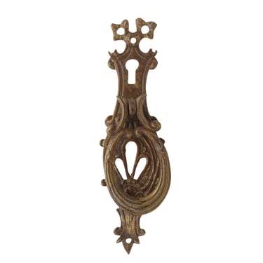Ornate Brass Keyhole Ring Furniture Pull Latch with Spindle