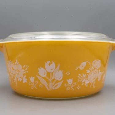 Pyrex Garden Medey Round Covered Casserole 475 with Lid | Vintage Kitchenware Promotional Bake N Carry 