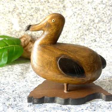 Hand-Carved Sea Gull, Coastal Wildlife, Sculptural, Artisan Vintage, Beach, Resort, Vacation Home 