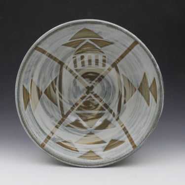Serving Bowl - Soft white with Marbled Clay - Triangle and Line Patterned 