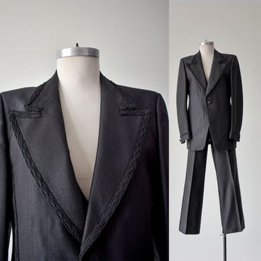 1970s Mens Black 3pc Suit / 1970s Mens Tuxedo / 1970s Black Tuxedo / Black 3pc Tux / Menswear Suit with Waistcoat / Mens Tuxedo Small 