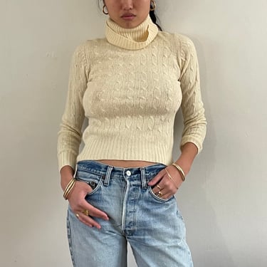 60s cashmere turtleneck sweater / vintage Braemar ivory white cashmere cropped cable knit turtleneck sweater Scotland | S 