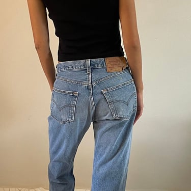 29 Levis 501 vintage soft faded jeans / vintage Levis 501 worn frayed high waisted button fly curvy Levis 501 jeans USA | size 29 x 30 