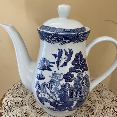 Cuthbertson Blue Willow Coffee Pot & Lid 7 3/4