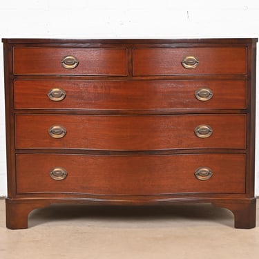 Kindel Furniture Georgian Mahogany Serpentine Front Chest of Drawers, Newly Refinished