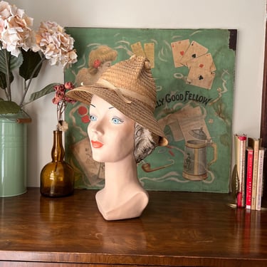 Vintage 1940s Pom-Pom Straw Hat 
