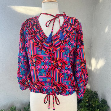 Vintage ruffles blouse pink blues Diane Freis sz small. Made in USA 