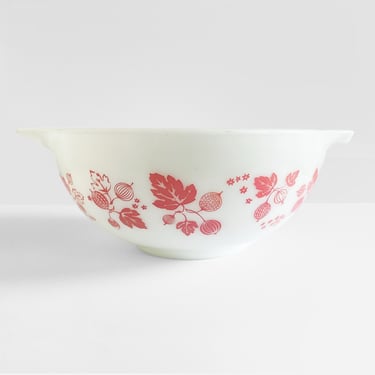 PYREX Pink and White Gooseberry Pattern 443 Cinderella Mixing Bowl 2.5 QT 
