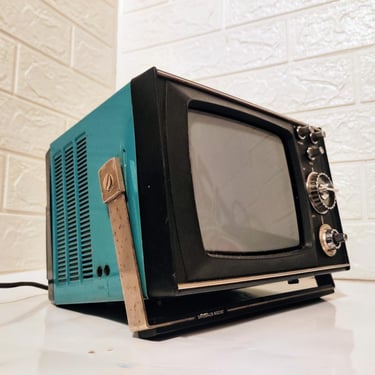 Vintage TV Portable/ Vintage Television Russia/ Shiljalis 402D 1E Tv/ Retro No-Working Tv / Green  USSR TV/ Old Green Tv/ Mid Century/ 70s 