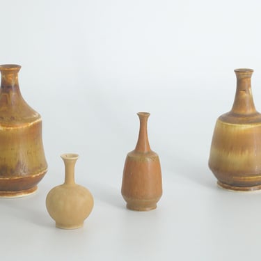 Small Mid-Century Scandinavian Modern Collectible Brown Stoneware Vases by Gunnar Borg for Höganäs Ceramics, 1960s, Set of 4 