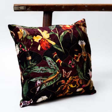 17" x 17" Orquidea Tigre Velvet Pillow