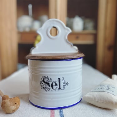 Beautiful rustic farmhouse vintage French enamelware salt pot-ESP 