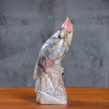 CARVED MARBLE MODEL OF A PARROT