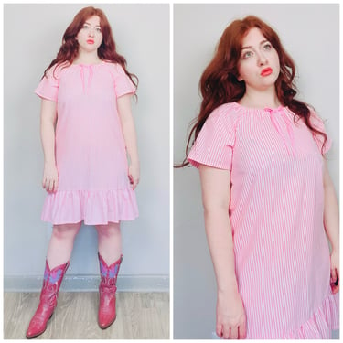 1970s Vintage Pastel Pink Striped House Dress / 70s / Seventies Sweet Bow Ruffled Hem Lounge Dress / Size Small - Medium 