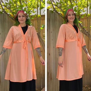 Vintage 1970’s Peach Nylon Robe 