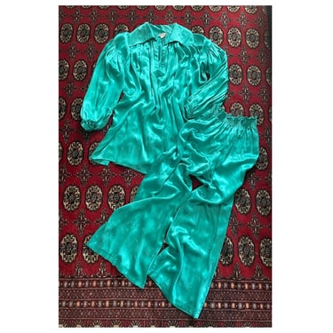 Vintage 1970s LORD &amp; TAYLOR jacquard liquid silk blouse and wide leg pants | luxurious pajama set, spearmint green 