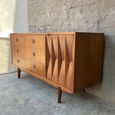 American of Martinsville MCM Walnut Dresser