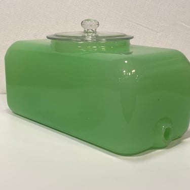 Antique Jadeite Water Dispenser 