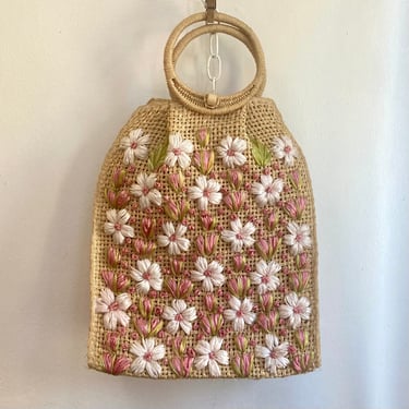 Vintage 60s Tote Bag / Burlap + RAFFIA FLORAL Embroidered Beach Bag / Round Top Handles / Flat Bottom + Interior Pocket 
