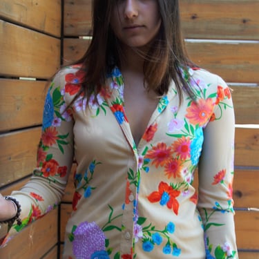 Vintage 1970s Shirt, Mister Robert Top, multitcolor floral print polyester, long sleeved button down, Small 
