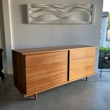 Manuel Martin dresser
