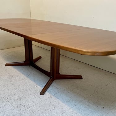 Expandable Walnut Dining Table with Leaves by Niels Otto 